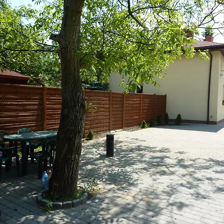 Han/Misafirhane Arka Łódź