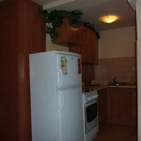 Han/Misafirhane Arka *