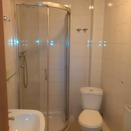 Arka Han/Misafirhane Łódź