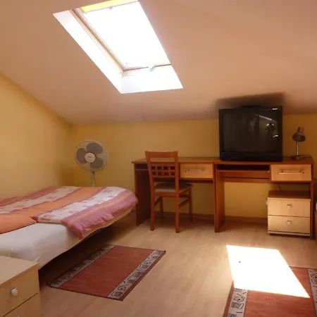 Arka Мини-отель Лодзь